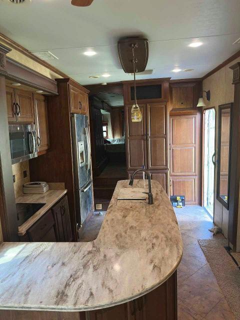 2014 Grand design Trailers VIN 5KEFA4337E1007258 COPART salvage auction — WATER/FLOOD, CT, sold $10,000 on 2026-08-18 (photo 8)
