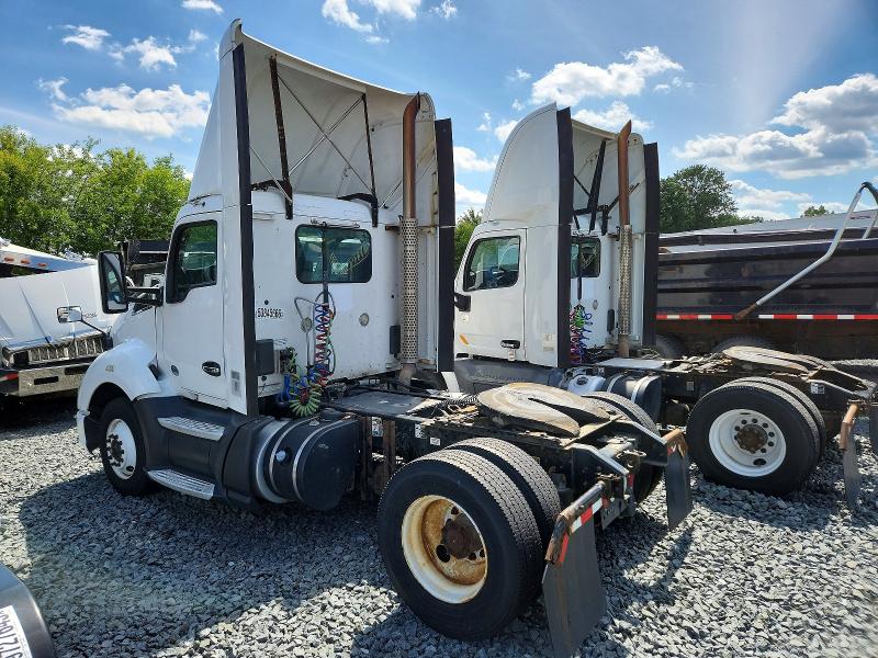 2016 Kenworth All other VIN 1XKYA48X2GJ496422 COPART salvage auction — NORMAL WEAR, CT, sold $5,700 on 2026-07-09 (photo 3)