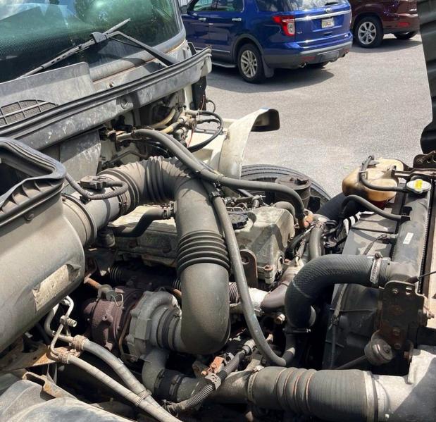 2007 Hino All other VIN 5PVNJ8JV872S50712 COPART salvage auction — MINOR DENT/SCRATCHES, CT, sold $8,200 on 2026-07-15 (photo 7)