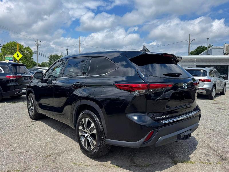 2021 Toyota Highlander VIN 5TDGARAH0MS012401 COPART salvage auction — NORMAL WEAR, Il - Certificate Of Title (P), sold $17,400 on 2026-07-27 (photo 3)