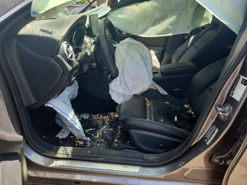 2019 Mercedes-benz Cla-class VIN WDDSJ4EB1KN760151 COPART salvage auction — ROOF, Ca - Dis/Dlr/Exp Clean W/Salv Hist, sold $450 on 2026-07-31 (photo 7)