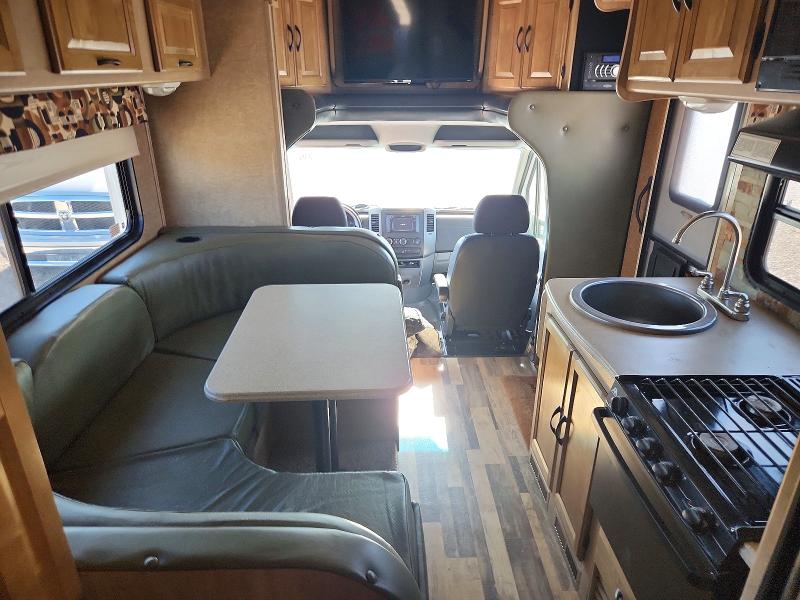 2014 Merz Sprinter VIN WDAPF4CC1E9565115 COPART salvage auction — MINOR DENT/SCRATCHES, AZ - CERT OF TITLE-RESTORED SALVAGE, sold $18,100 on 2026-07-13 (photo 5)