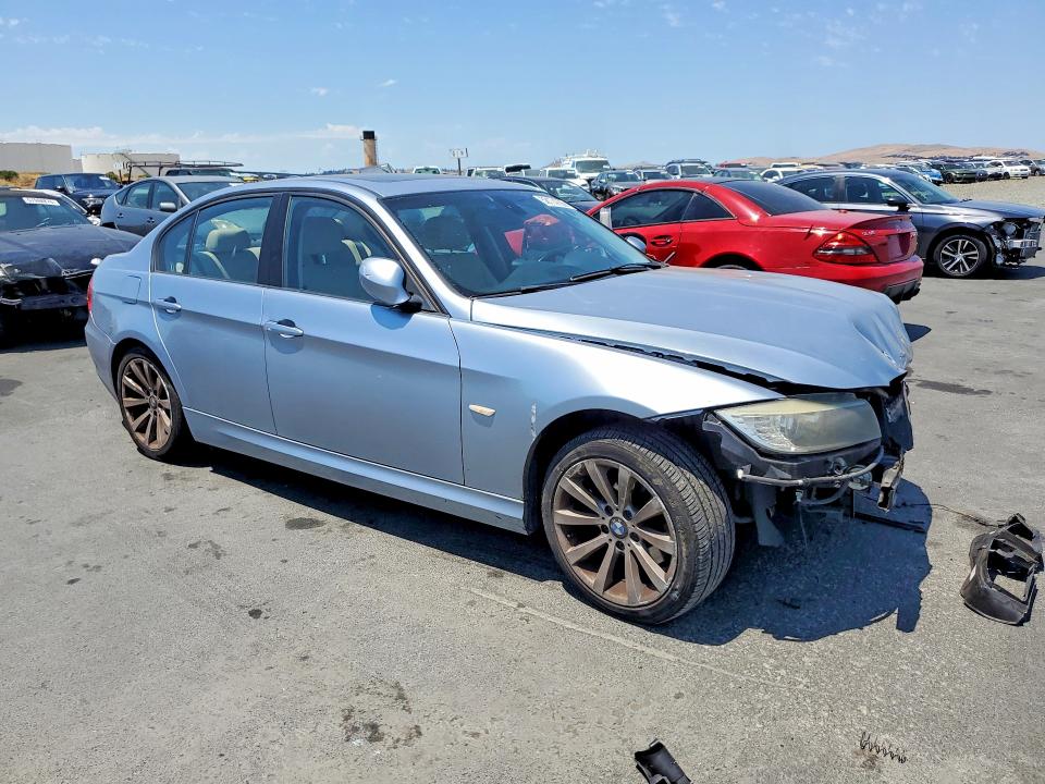 2011 BMW 3 series VIN WBAPK5G58BNN26547 COPART salvage auction — REAR END, SC, sold $175 on 2026-07-27 (photo 4)