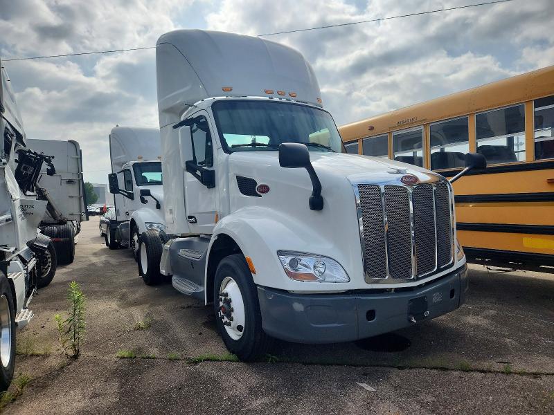 2017 Peterbilt All other VIN 1XPBA48X0HD428801 COPART salvage auction — MINOR DENT/SCRATCHES, CT, sold $5,700 on 2026-07-07 (photo 1)