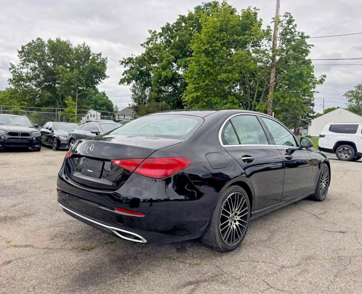 2022 Mercedes-benz C class VIN W1KAF4GB4NR042438 COPART salvage auction — NORMAL WEAR, FL - CERTIFICATE OF TITLE (P), sold $22,900 on 2026-07-04 (photo 4)
