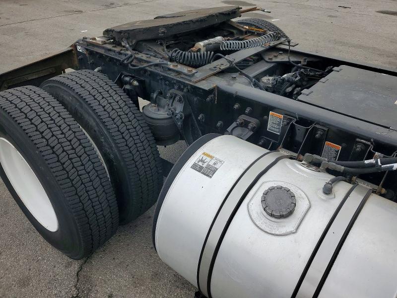 2016 Kenworth All other VIN 1XKYA48X7GJ124851 COPART salvage auction — MINOR DENT/SCRATCHES, DV, sold $7,000 on 2026-07-30 (photo 6)