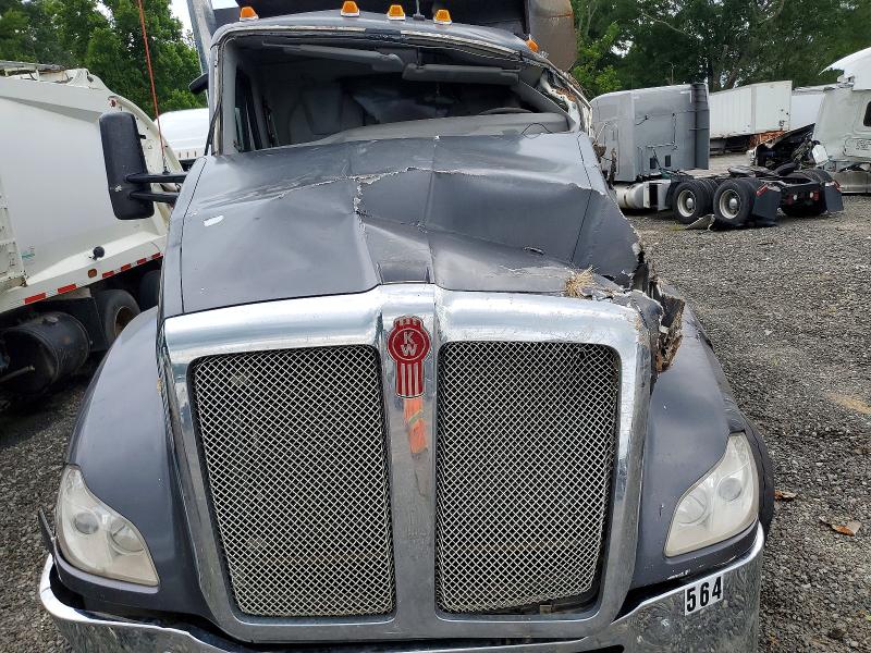 2017 Kenworth All other VIN 1XKYDP9X1HJ146630 COPART salvage auction — ALL OVER, NE - CERT OF TITLE-SALVAGE, sold $7,400 on 2026-07-23 (photo 7)