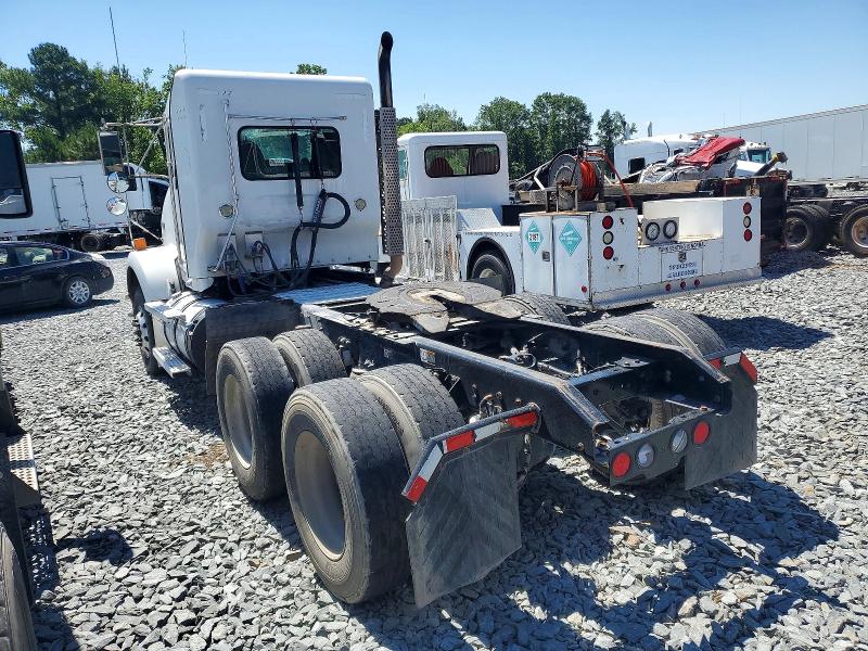 2019 Kenworth All other VIN 1XKDDP9X1KJ299451 COPART salvage auction — MINOR DENT/SCRATCHES, NC - CERTIFICATE OF TITLE (P), sold $11,300 on 2026-07-21 (photo 3)