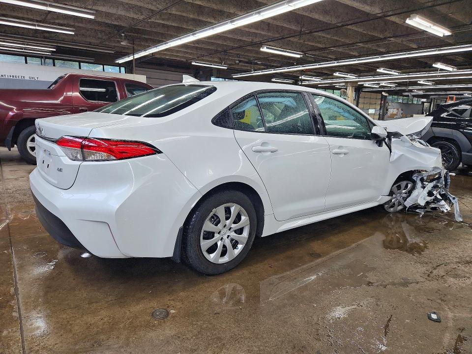 2025 Toyota Corolla VIN 5YFB4MDE5SP278881 COPART salvage auction — FRAME DAMAGE, IL - CERTIFICATE OF TITLE, sold $2,350 on 2026-07-09 (photo 3)
