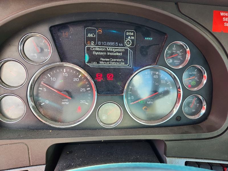 2016 Kenworth All other VIN 1XKYA48X5GJ119146 COPART salvage auction — NORMAL WEAR, IN - CERTIFICATE OF TITLE, sold $7,200 on 2026-07-14 (photo 8)