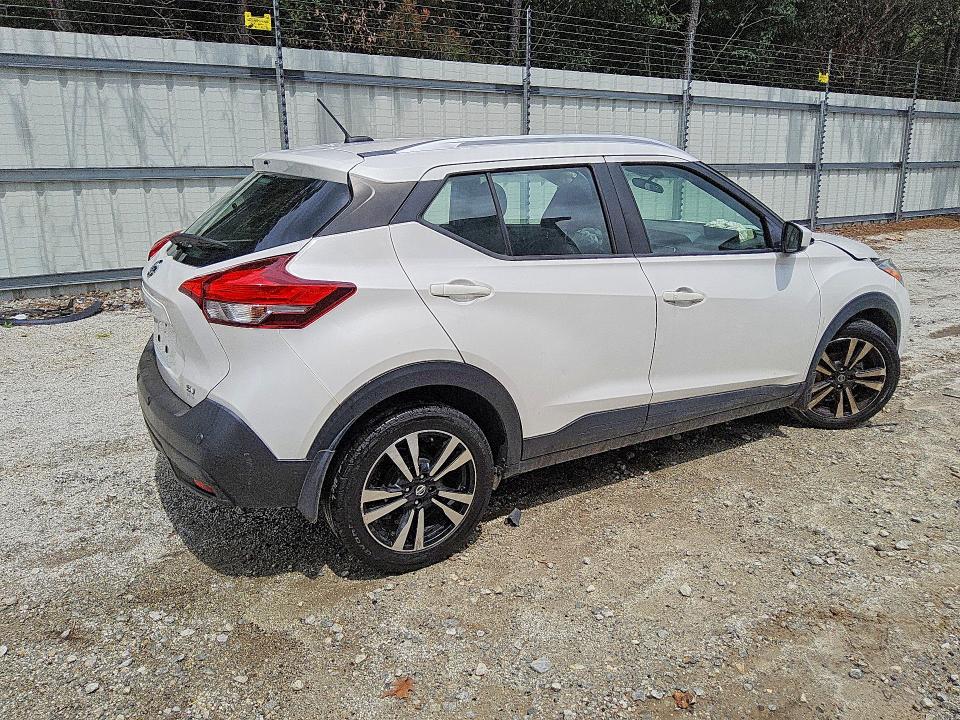 2020 Nissan Kicks VIN 3N1CP5CV8LL555401 COPART salvage auction — FRONT END, Ga - Certificate Of Title, sold $2,000 on 2026-07-02 (photo 3)
