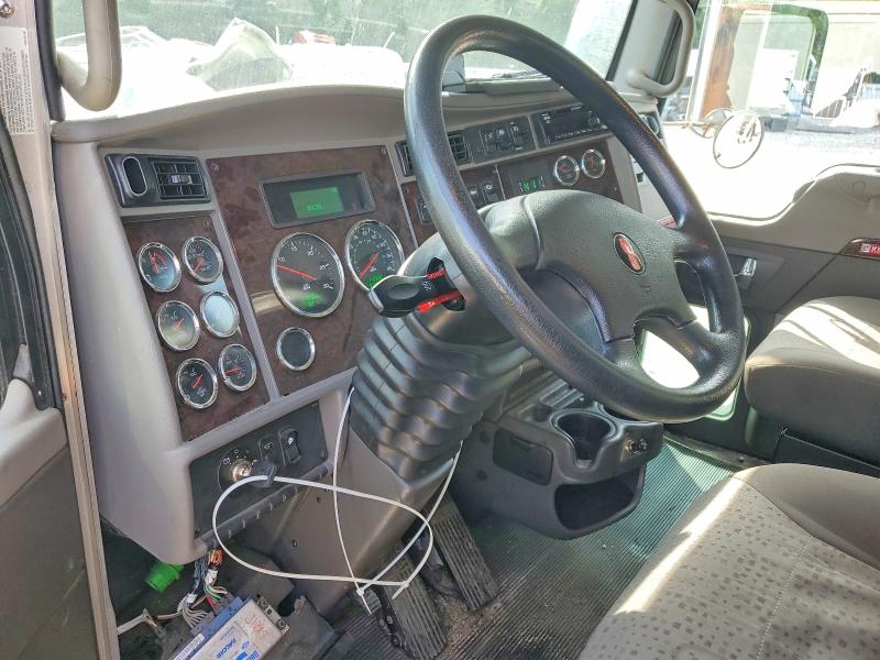 2020 Kenworth All other VIN 2NKHHJ7X0LM410498 COPART salvage auction — SIDE, CT, sold $14,600 on 2026-07-07 (photo 8)