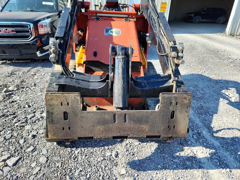 2020 Ditch witch Sk3000 VIN DWPSK30XPL0000074 COPART salvage auction — NORMAL WEAR, TN - BILL OF SALE, sold $18,200 on 2026-07-17 (photo 9)