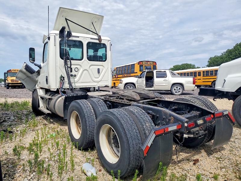 2020 Freightliner All other VIN 3AKJHLFG2LSLN5044 COPART salvage auction — FRONT END, NE - DIS/DLR/EXP ONLY SALVAGE TITLE, sold $6,600 on 2026-07-09 (photo 3)