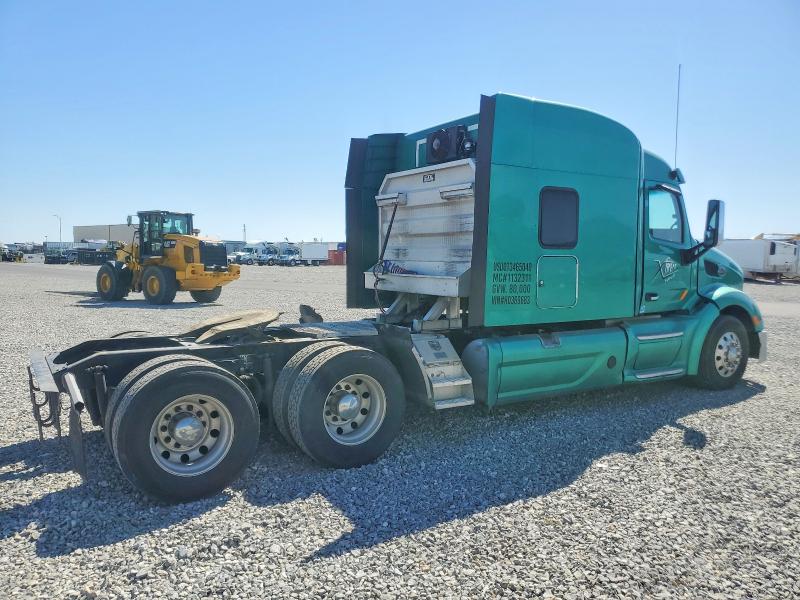 2017 Peterbilt All models VIN 1XPBD49X1HD369683 COPART salvage auction — FRONT END, CT, sold $13,800 on 2026-08-04 (photo 4)