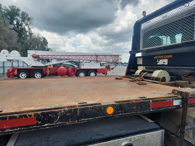 2017 Peterbilt All other VIN 2NP3LJ9X3HM423317 COPART salvage auction — NORMAL WEAR, FL - CERTIFICATE OF TITLE, sold $36,500 on 2026-07-07 (photo 6)