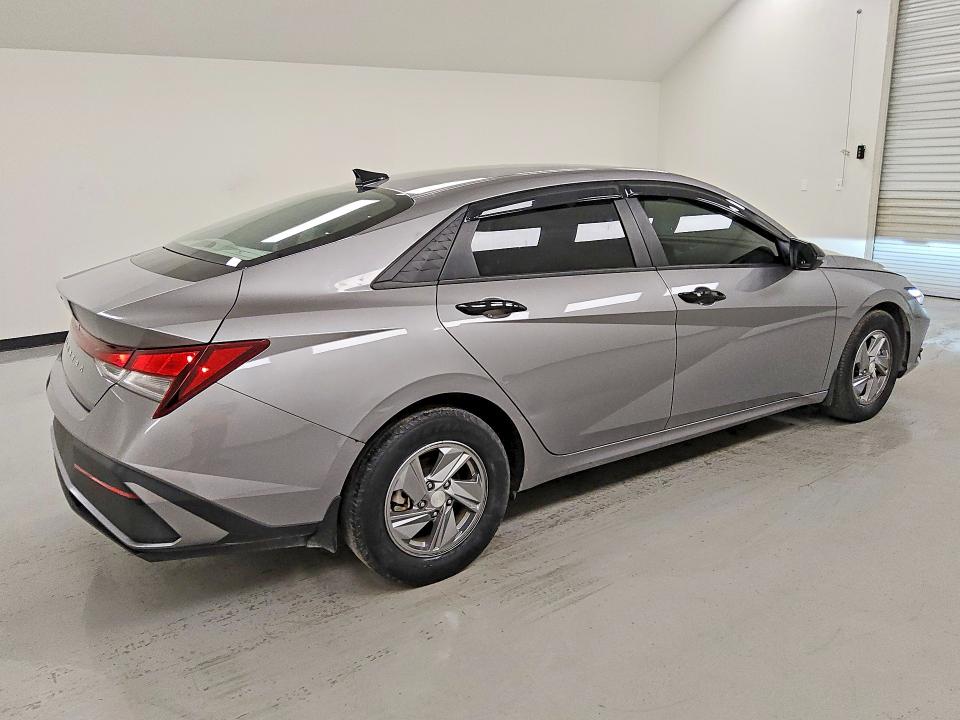 2024 Hyundai Elantra VIN KMHLL4DG5RU850498 COPART salvage auction — MINOR DENT/SCRATCHES, Tx - Certificate Of Title, sold $13,500 on 2026-07-09 (photo 3)