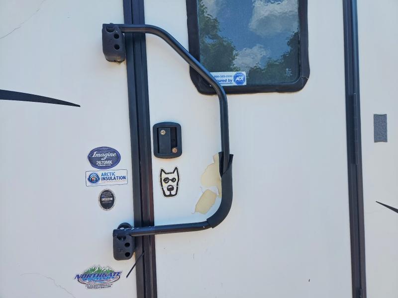 2018 Grand design Recreation VIN 573TE3223J6609654 COPART salvage auction — ALL OVER, AL - CERT OF TITLE-SALVAGE TITLE, sold $3,950 on 2026-07-09 (photo 9)