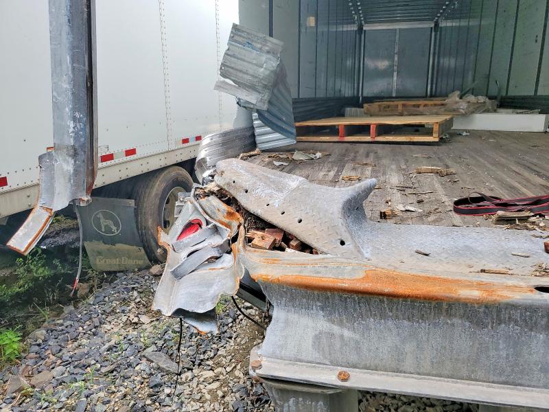 2020 Hyundai translead inc Trailers VIN 3H3V532C2LR365027 COPART salvage auction — REAR END, NJ - CERTIFICATE OF TITLE, sold $350 on 2026-07-28 (photo 9)