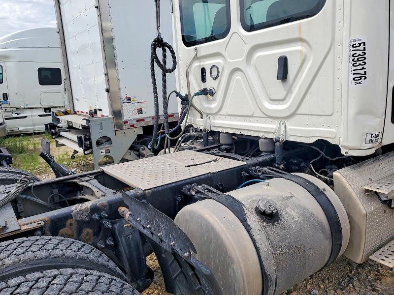2020 Freightliner All other VIN 3AKJHLFG2LSLN5044 COPART salvage auction — FRONT END, NE - DIS/DLR/EXP ONLY SALVAGE TITLE, sold $6,600 on 2026-07-09 (photo 6)