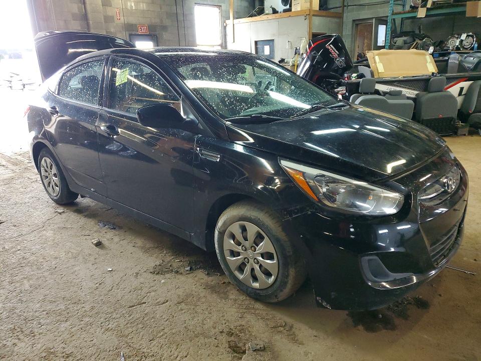 2017 Hyundai Accent VIN KMHCT4AE0HU184040 COPART salvage auction — MINOR DENT/SCRATCHES, On - Permit No Brand - Unfit (P), sold $450 on 2026-07-29 (photo 4)