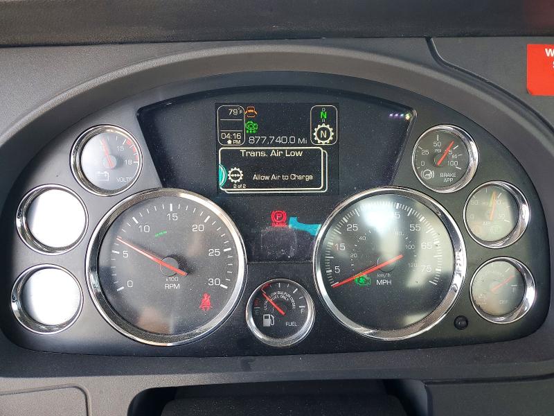 2021 Kenworth All other VIN 1XKYA48X2MJ440766 COPART salvage auction — MINOR DENT/SCRATCHES, IN - CERTIFICATE OF TITLE, sold $7,600 on 2026-07-28 (photo 8)