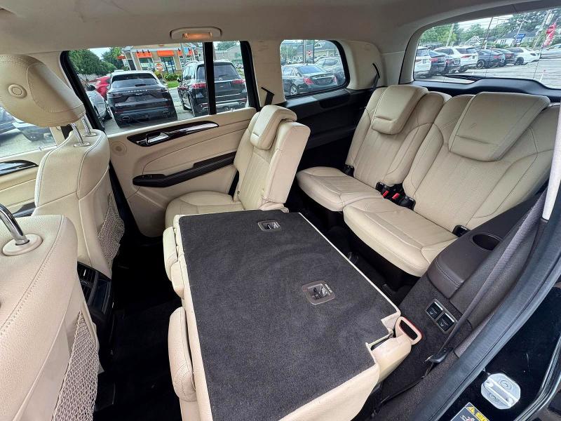 2017 Mercedes-benz Gls-class VIN 4JGDF6EE8HA770679 COPART salvage auction — NORMAL WEAR, VA - CERTIFICATE OF TITLE (P), sold $8,500 on 2026-07-17 (photo 6)