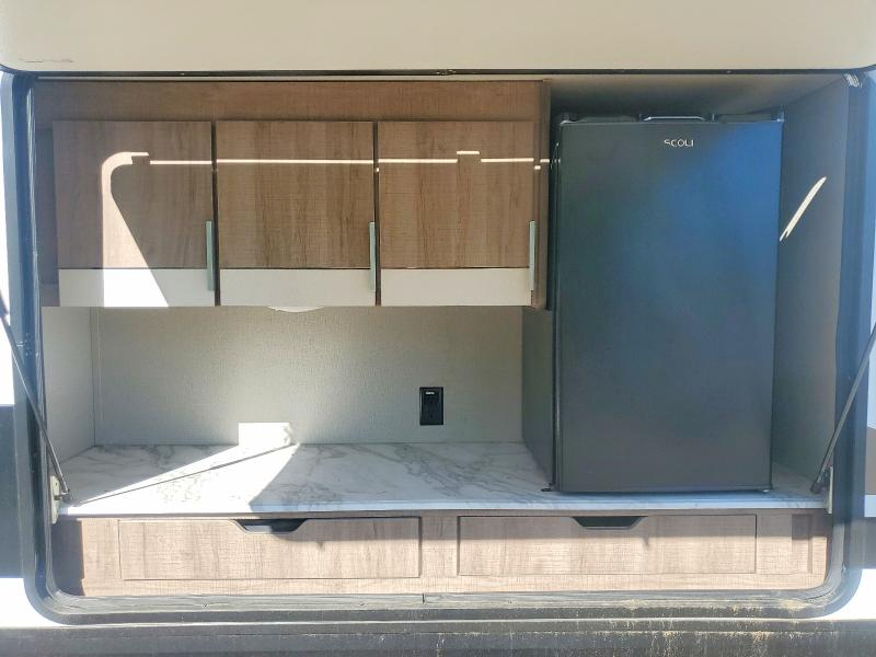 2021 Grand design Imagin3250 VIN 573TE3728M6625894 COPART salvage auction — MINOR DENT/SCRATCHES, NU, sold $12,400 on 2026-07-23 (photo 8)
