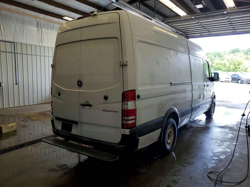 2016 Mercedes-benz Sprinter VIN WD3PE8DD7GP247264 COPART salvage auction — MECHANICAL, Pa - Cert Of Title, sold $4,400 on 2026-07-28 (photo 3)