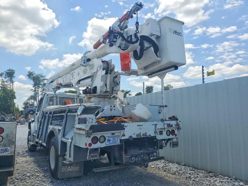 2019 Freightliner All other VIN 3ALDCXFC2KDKT4870 COPART salvage auction — ROLLOVER, GA - CERT OF TITLE-SALVAGE, sold $7,200 on 2026-07-30 (photo 3)