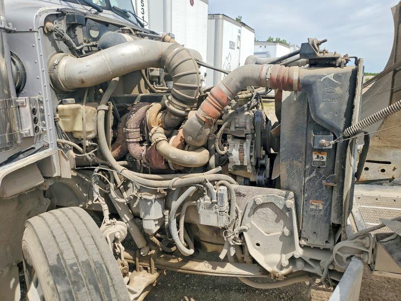 2004 Peterbilt All other VIN 1XPFDU9X14N824778 COPART salvage auction — REAR END, IL - SALVAGE CERTIFICATE, sold $4,850 on 2026-07-09 (photo 7)