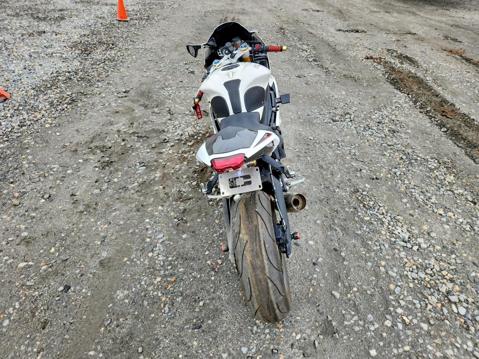 2017 Triumph motorcycle Daytona VIN SMTA02YK7HJ787459 COPART salvage auction — FRONT END, PS, sold $2,900 on 2026-07-16 (photo 4)