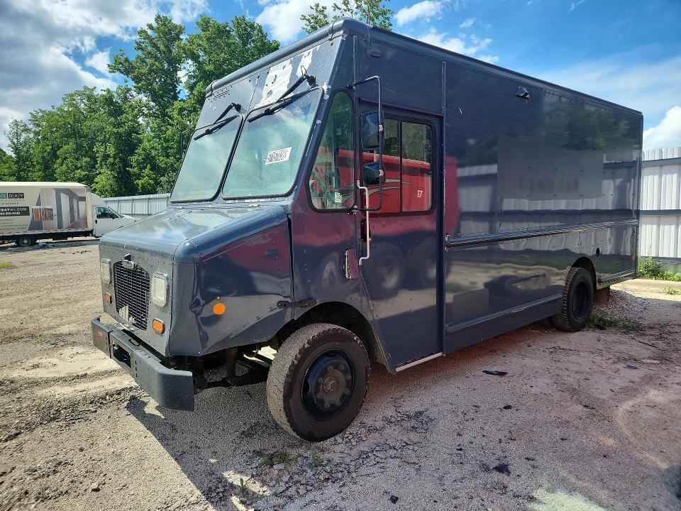 2020 Freightliner All other VIN 4UZAC2EA1LCLZ6821 COPART salvage auction — MINOR DENT/SCRATCHES, WI - CERTIFICATE OF TITLE, sold $13,000 on 2026-08-11 (photo 1)