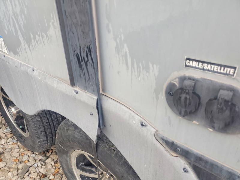 2018 Forest river Other VIN 4X4TSVA2XJL033635 COPART salvage auction — ALL OVER, MO - SALVAGE CERTIFICATE OF TITLE, sold $1,350 on 2026-07-30 (photo 9)