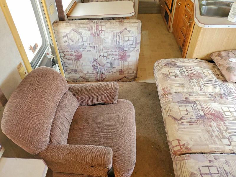 1999 Other rv F550 VIN 3FCNF53S5XJA18193 COPART salvage auction — MINOR DENT/SCRATCHES, Fl - Certificate Of Title, sold $200 on 2026-07-29 (photo 6)