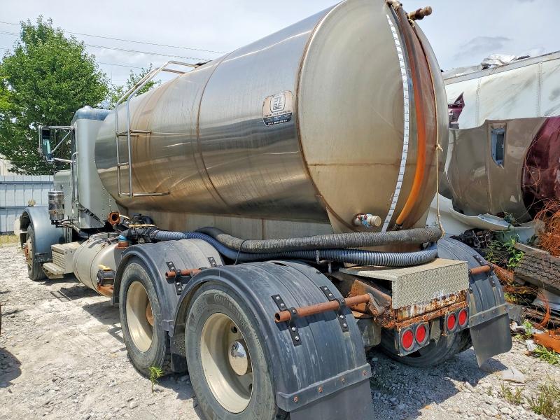 1984 Peterbilt All other VIN 1XP9D29X8EN165441 COPART salvage auction — MINOR DENT/SCRATCHES, KY - CERTIFICATE OF TITLE, sold $11,900 on 2026-07-28 (photo 3)