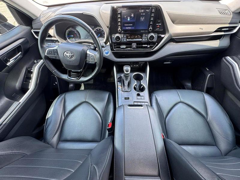 2021 Toyota Highlander VIN 5TDGARAH0MS012401 COPART salvage auction — NORMAL WEAR, Il - Certificate Of Title (P), sold $17,400 on 2026-07-27 (photo 9)