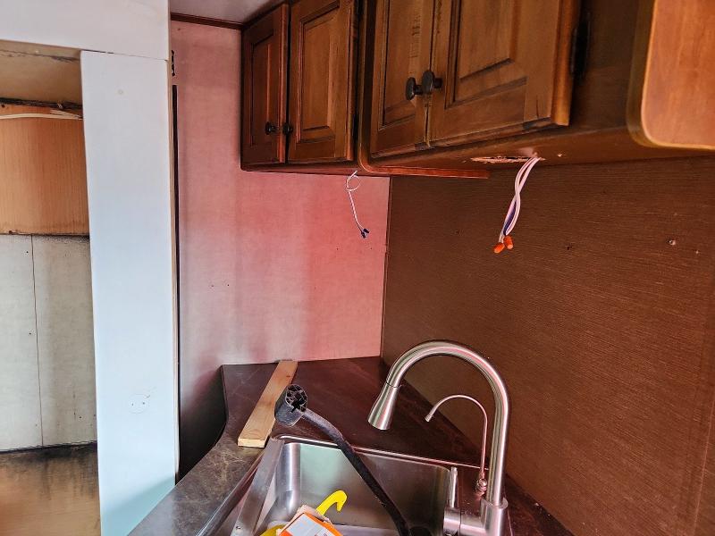 2014 Keystone Sprinter VIN 4YDT33126E1531577 COPART salvage auction — WATER/FLOOD, IN - CERT OF TITLE-SALVAGE FLOOD (P), sold $800 on 2026-07-30 (photo 8)