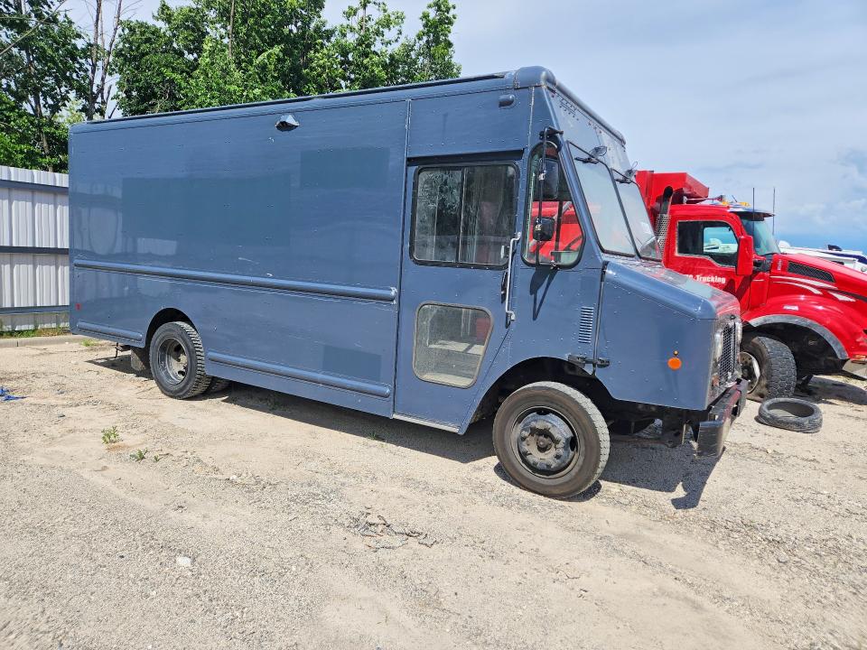 2020 Freightliner All other VIN 4UZAC2EA1LCLZ6821 COPART salvage auction — MINOR DENT/SCRATCHES, WI - CERTIFICATE OF TITLE, sold $13,000 on 2026-08-11 (photo 4)