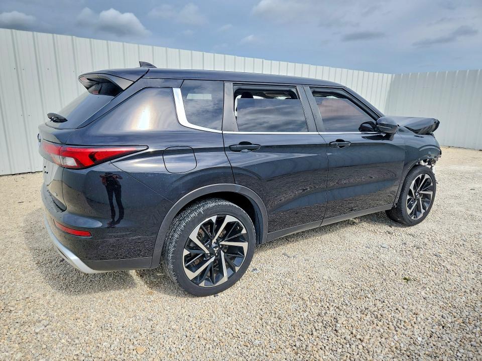 2022 Mitsubishi Outlander VIN JA4J3UA88NZ031369 COPART salvage auction — Front End, FL - CERTIFICATE OF TITLE, sold $4,000 on 2026-07-02 (photo 3)