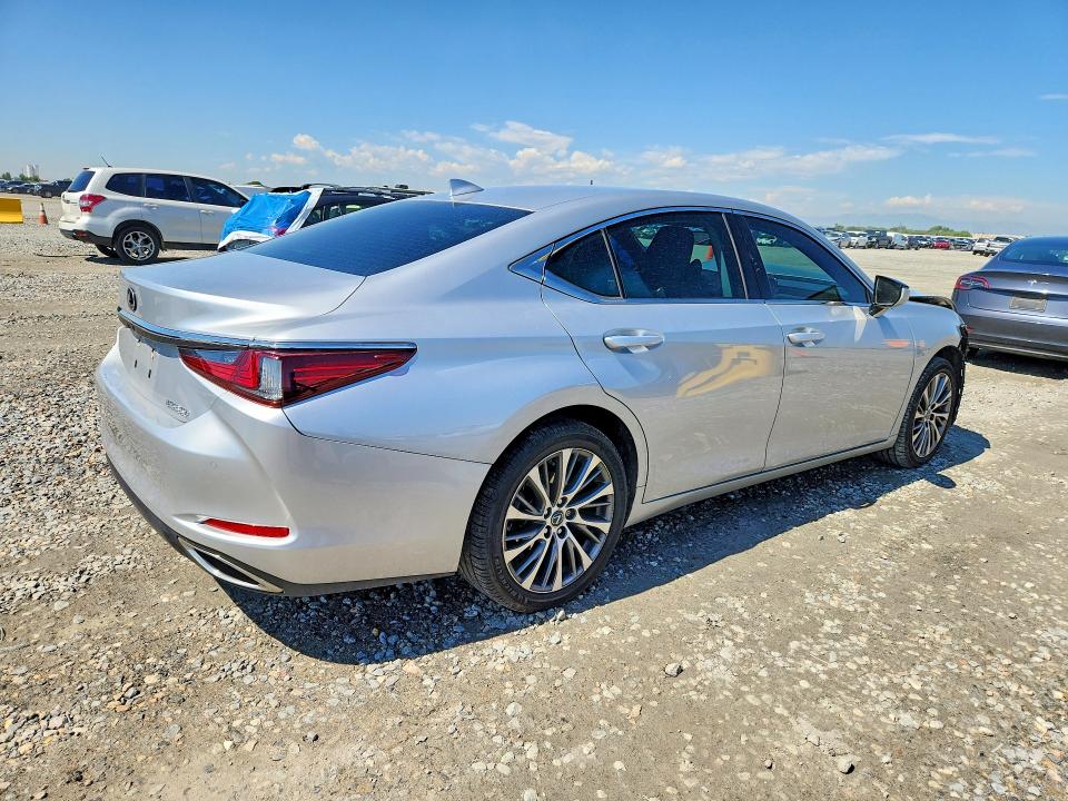 2019 Lexus ES350 VIN JTHBZ1B11K2005160 COPART salvage auction — FRONT END, Co - Public - Salvage Title, sold $8,900 on 2026-08-04 (photo 3)