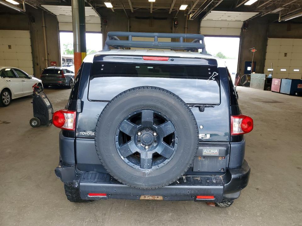 2007 Toyt Fj cruiser VIN JTEBU11F370009755 COPART salvage auction — ROOF, MN - CERTIFICATE OF TITLE, sold $3,350 on 2026-07-02 (photo 6)