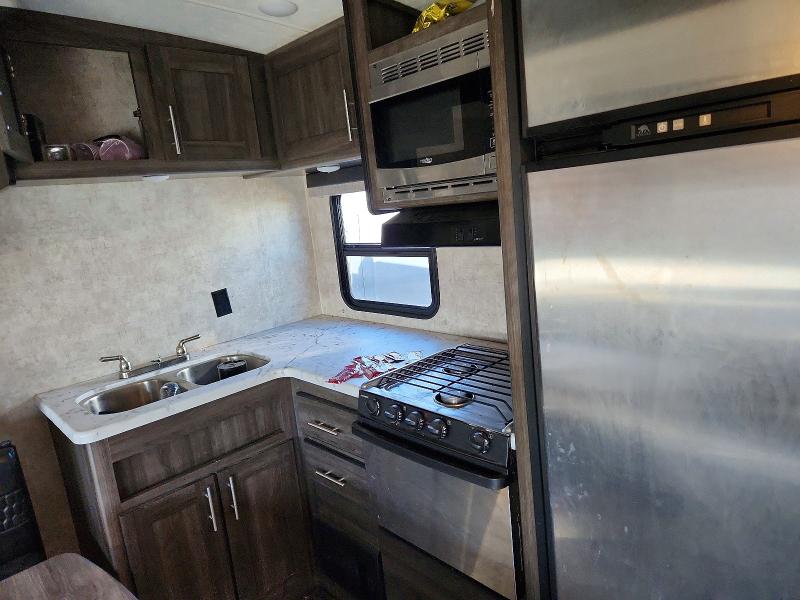 2018 Highland ridge Open range VIN 58TBH0BPXJ3UG3573 COPART salvage auction — MINOR DENT/SCRATCHES, CA - DIS/DLR/EXP ONLY CLEAN TITLE, sold $8,500 on 2026-07-21 (photo 9)