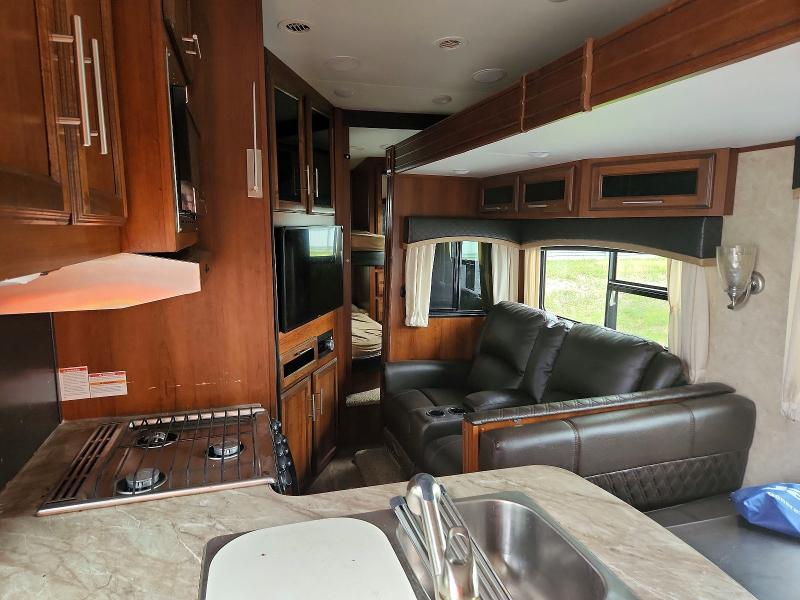 2018 Jayco All models VIN 1UJCJ0BS2J1PP0396 COPART salvage auction — ROOF, MI - CERTIFICATE OF TITLE, sold $7,500 on 2026-07-07 (photo 6)