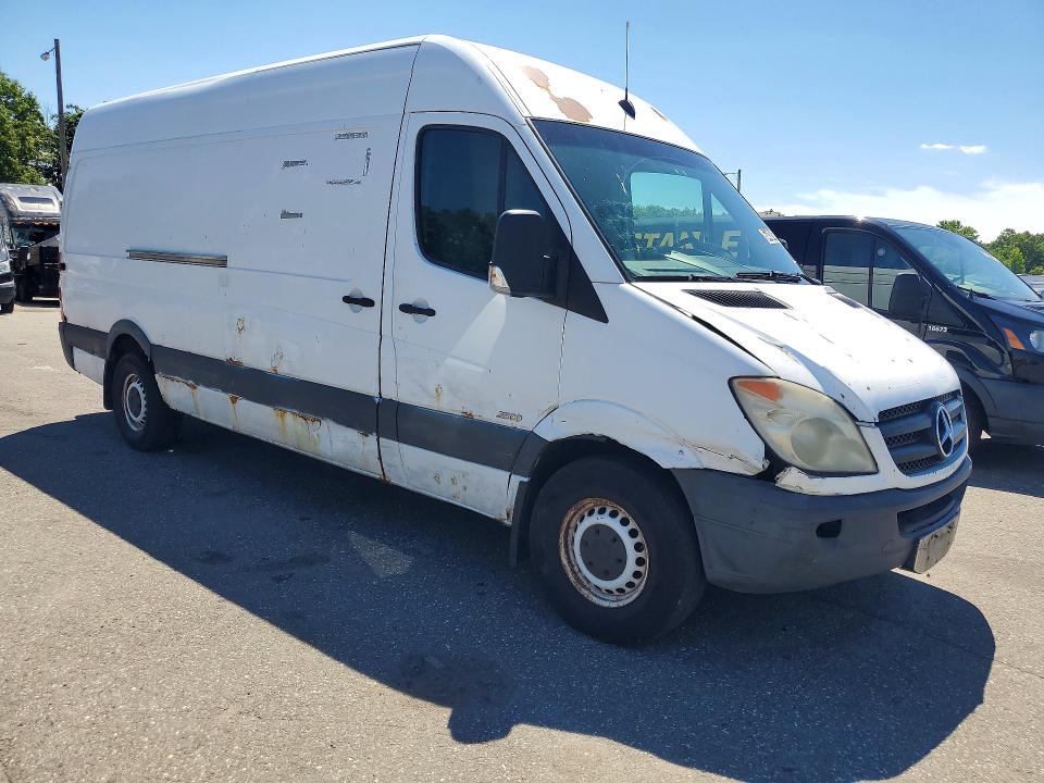 2007 Freightliner Sprinter VIN WDYPE845X75165740 COPART salvage auction — FRONT END, CT, sold $125 on 2026-08-04 (photo 4)