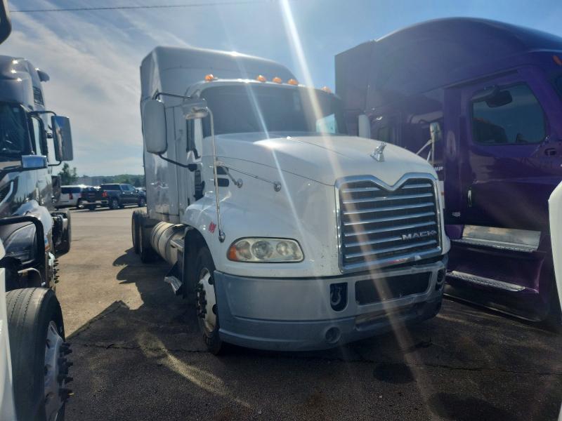 2015 Mack All other VIN 1M1AW09Y4FM052194 COPART salvage auction — NORMAL WEAR, IN - CERTIFICATE OF TITLE, sold $14,900 on 2026-08-19 (photo 2)
