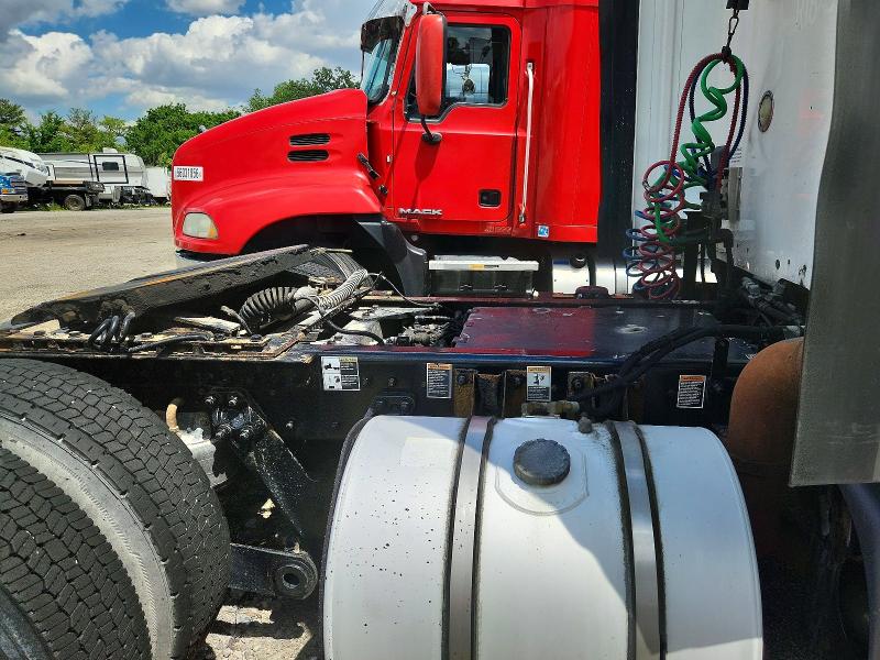2016 Kenworth All other VIN 1XKYA48X5GJ119146 COPART salvage auction — NORMAL WEAR, IN - CERTIFICATE OF TITLE, sold $7,200 on 2026-07-14 (photo 6)
