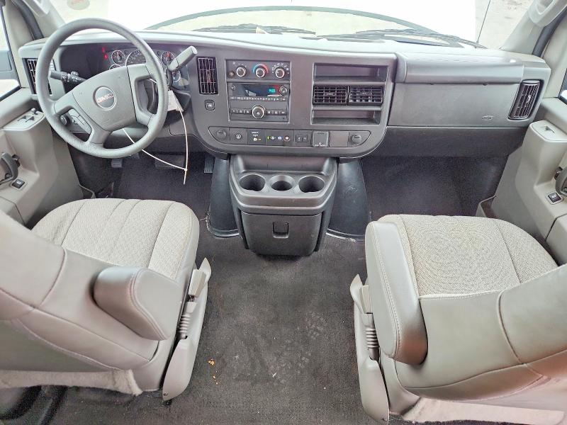 2025 Gmc Savana VIN 1GJZ7PFP5S1147193 COPART salvage auction — SIDE, CT, sold $125 on 2026-07-13 (photo 8)