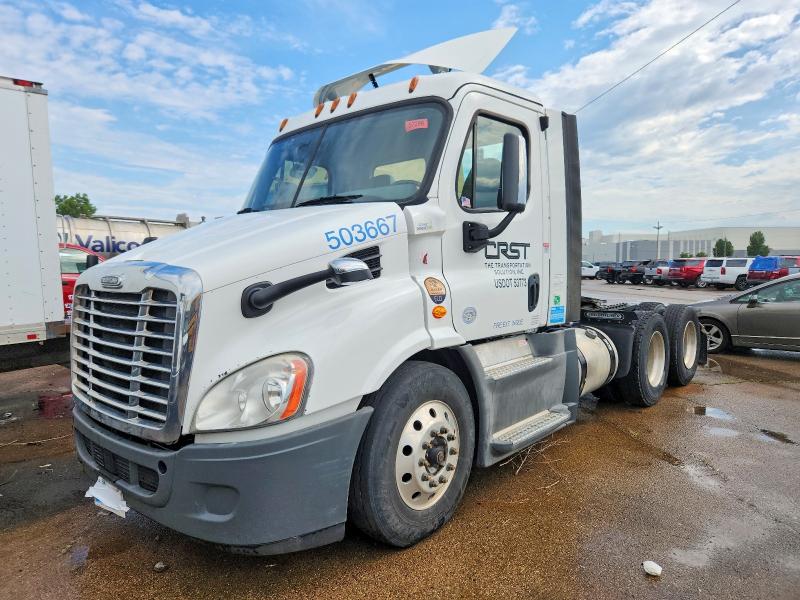 2019 Freightliner All other VIN 3AKJGBDV3KDJW2113 COPART salvage auction — NORMAL WEAR, CT, sold $7,400 on 2026-07-09 (photo 2)