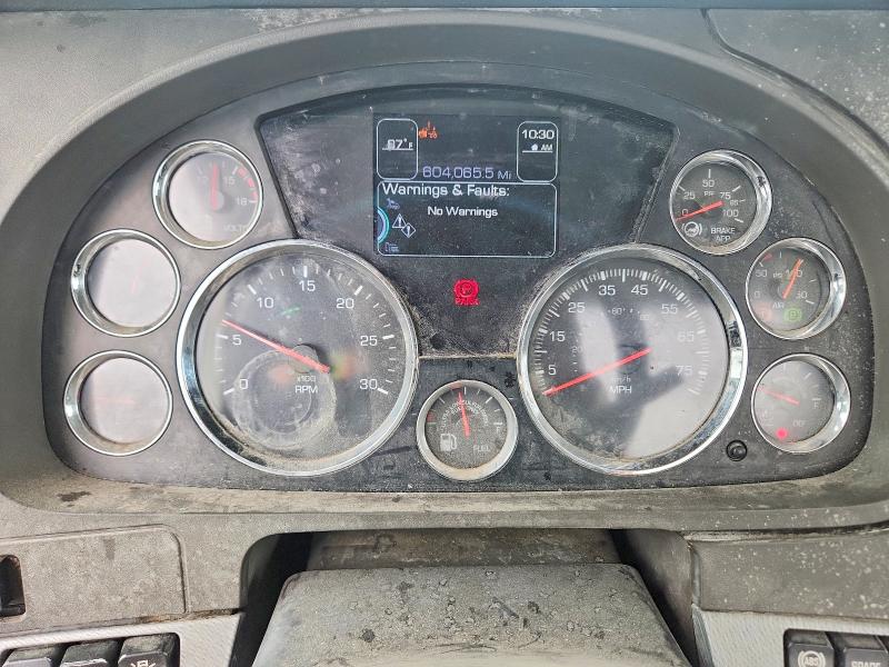 2017 Kenworth All other VIN 1XKZDP9X8HJ168595 COPART salvage auction — NORMAL WEAR, CT, sold $9,700 on 2026-07-21 (photo 8)